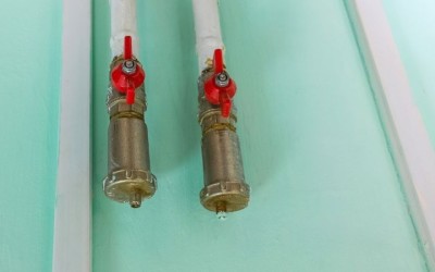 Къде се монтират обезвъздушителните клапани?