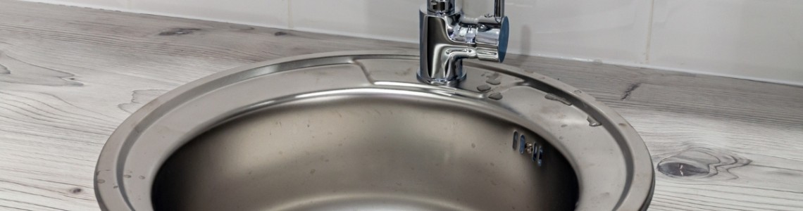 Как да изберете удобна кухненска мивка с кръгло корито?