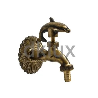 Декоративна канелка месинг с ръкохватка Делфин