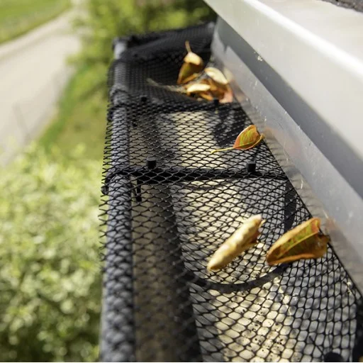 Предпазна мрежа за улуци 6м