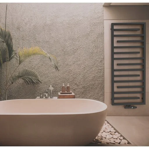 Дизайнерска лира за баня CESTINI 530x1290 ЧЕРЕН МАТ